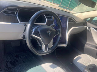 Tesla Model S foto 5