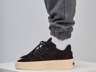 Adidas Forum 86 Fear Of God foto 1