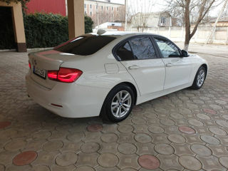 BMW 3 Series foto 4