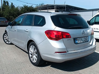 Opel Astra foto 1