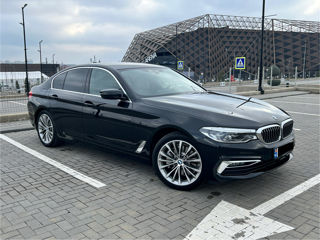 BMW 5 Series foto 2