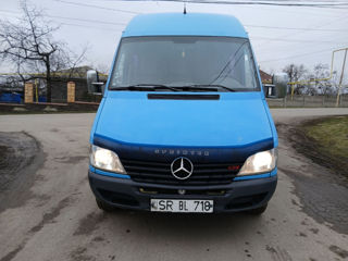 Mercedes Sprinter foto 2