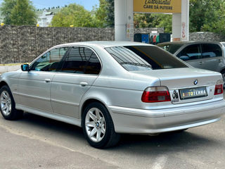 BMW 5 Series foto 5