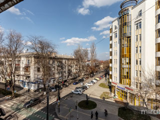 Apartament cu 2 camere, 60 m², Centru, Chișinău foto 13