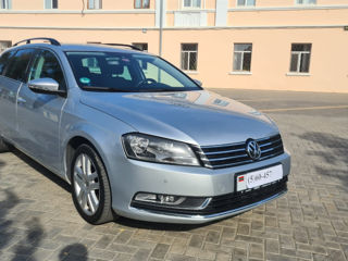 Volkswagen Passat foto 3