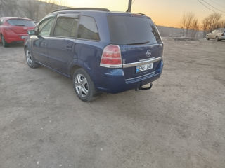 Opel Zafira foto 4