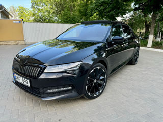 Skoda Superb foto 2