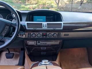 BMW 7 Series foto 13