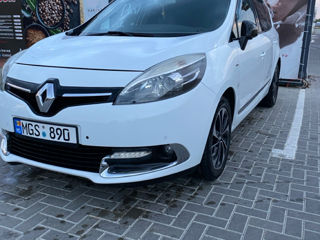 Renault Grand Scenic foto 1