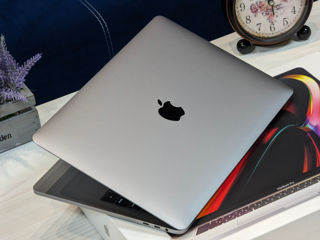 MacBook Pro 13 Retina 2019 (Core i5 8257u/8Gb Ram/512Gb SSD/Iris Plus Graphics/13.3" Retina IPS) foto 5