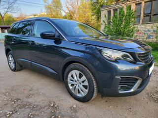 Peugeot 5008 foto 1