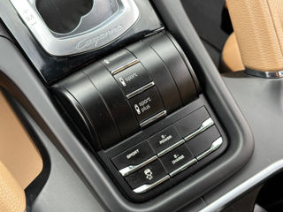 Porsche Cayenne foto 16