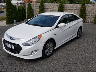 Hyundai Sonata foto 8