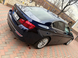 BMW 5 Series foto 5