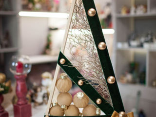 Decoratiuni de iarna,  confectionate manual, compozitii vii pentru masa de revelion. foto 9