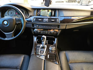 BMW 5 Series foto 8