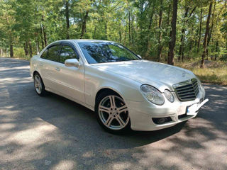 Mercedes E-Class foto 3