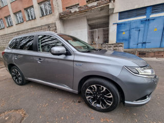 Mitsubishi Outlander foto 6