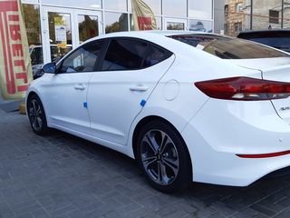 Hyundai Elantra foto 4