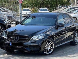 Mercedes E-Class foto 2