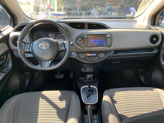 Toyota Yaris foto 10