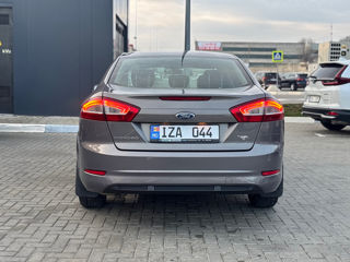 Ford Mondeo foto 5