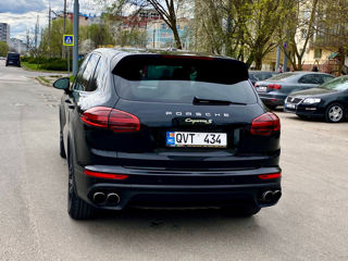 Porsche Cayenne foto 4