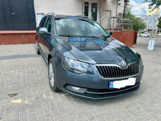 Skoda Superb foto 3