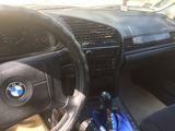 BMW 3 Series foto 4