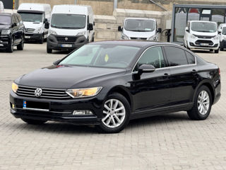 Volkswagen Passat foto 3