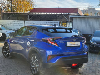 Toyota C-HR foto 7