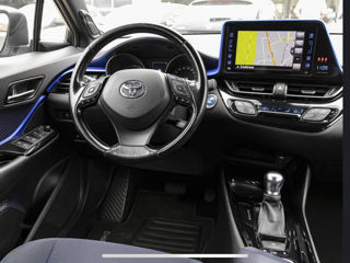 Toyota C-HR foto 5