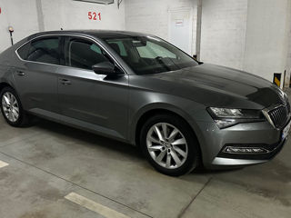 Skoda Superb foto 3