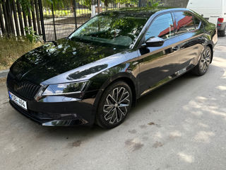 Skoda Superb foto 2