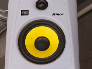 Boxe 2 buc active KRK 5,  2 boxe active KRK 6