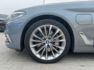 BMW 5 Series foto 5