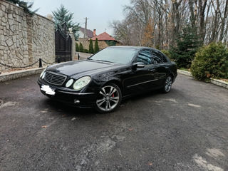 Mercedes E-Class foto 9