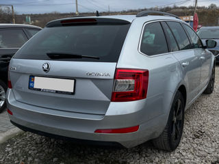 Skoda Octavia foto 3