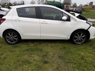 Toyota Yaris foto 2