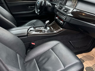 BMW 5 Series foto 12