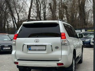 Toyota Land Cruiser Prado foto 4