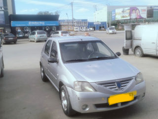 Dacia Logan foto 2