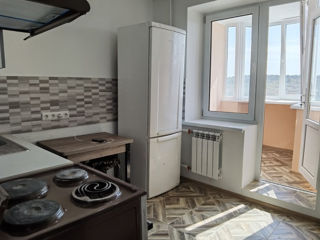 Apartament cu 3 camere, 72 m², Podul Chișinăului, Bălți foto 6