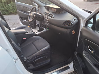 Renault Scenic foto 15