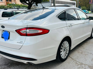 Ford Fusion foto 6