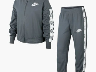 Nike, 7-8 лет ,новый 750 лей foto 1