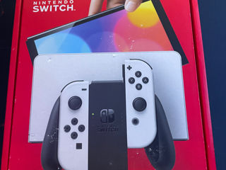 Vând Nintendo switch Oled white Urgent starea ideală