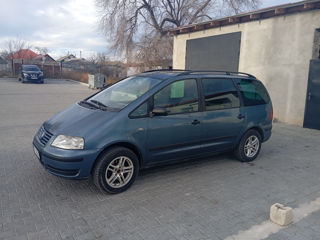 Volkswagen Sharan foto 2