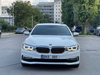 BMW 5 Series foto 2