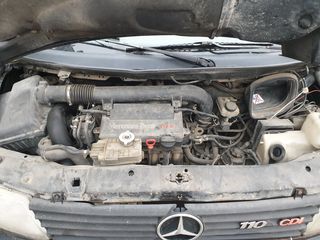 Motor 2.2 cdi   full complect  Vito 110 cdi la doar 1200 full complect foto 1